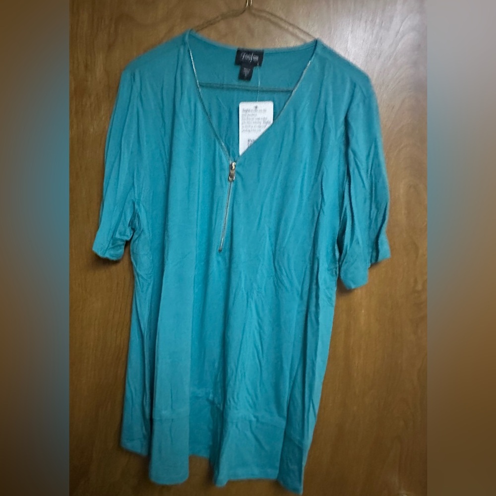 Toofan Teal Top with Zipper NWT